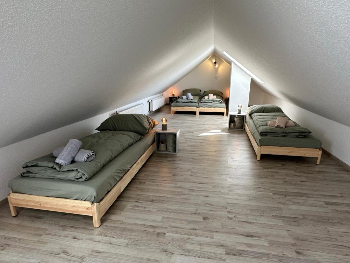 Gemuetliche Neurenovierte Dachgeschosswohnung Erfurt Dış mekan fotoğraf