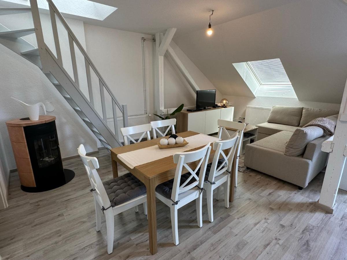 Gemuetliche Neurenovierte Dachgeschosswohnung Erfurt Dış mekan fotoğraf