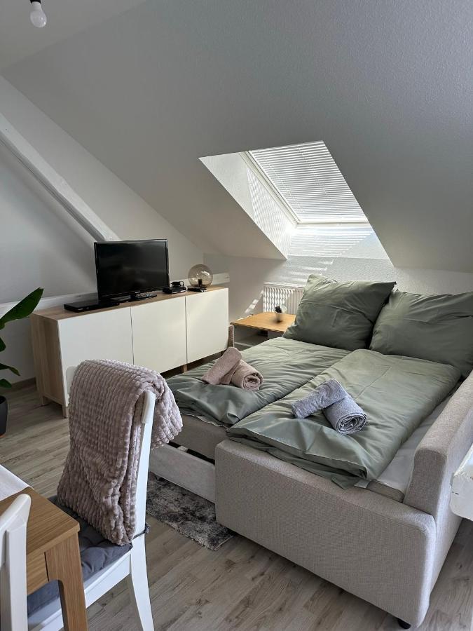 Gemuetliche Neurenovierte Dachgeschosswohnung Erfurt Dış mekan fotoğraf