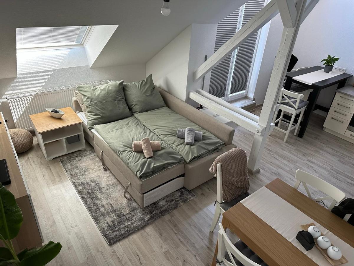 Gemuetliche Neurenovierte Dachgeschosswohnung Erfurt Dış mekan fotoğraf